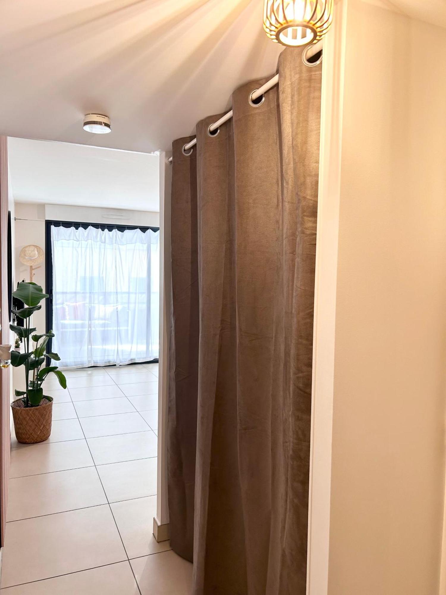Studio Neuf - Portes De Monaco - Confort - Wifi - Clim エクステリア 写真