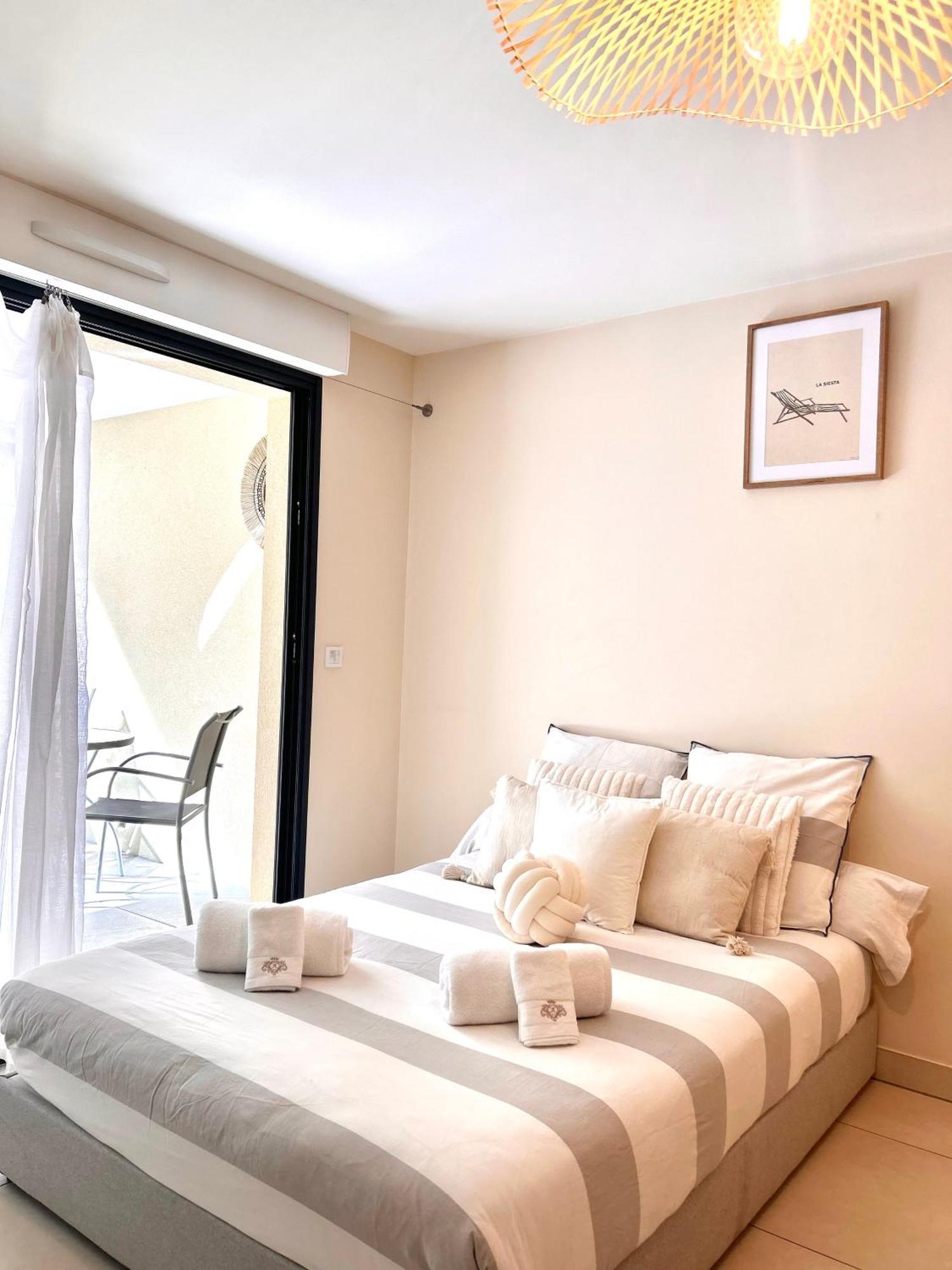 Studio Neuf - Portes De Monaco - Confort - Wifi - Clim エクステリア 写真
