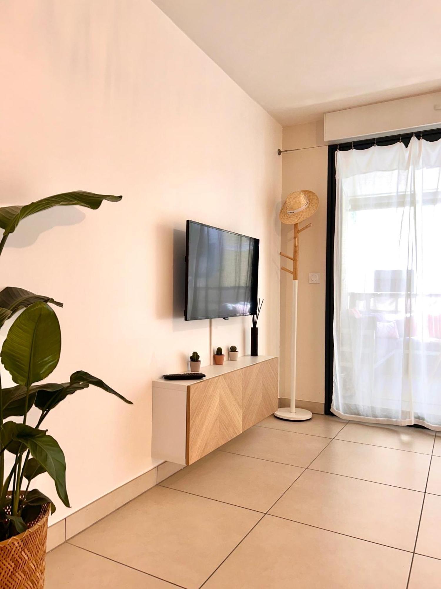 Studio Neuf - Portes De Monaco - Confort - Wifi - Clim エクステリア 写真