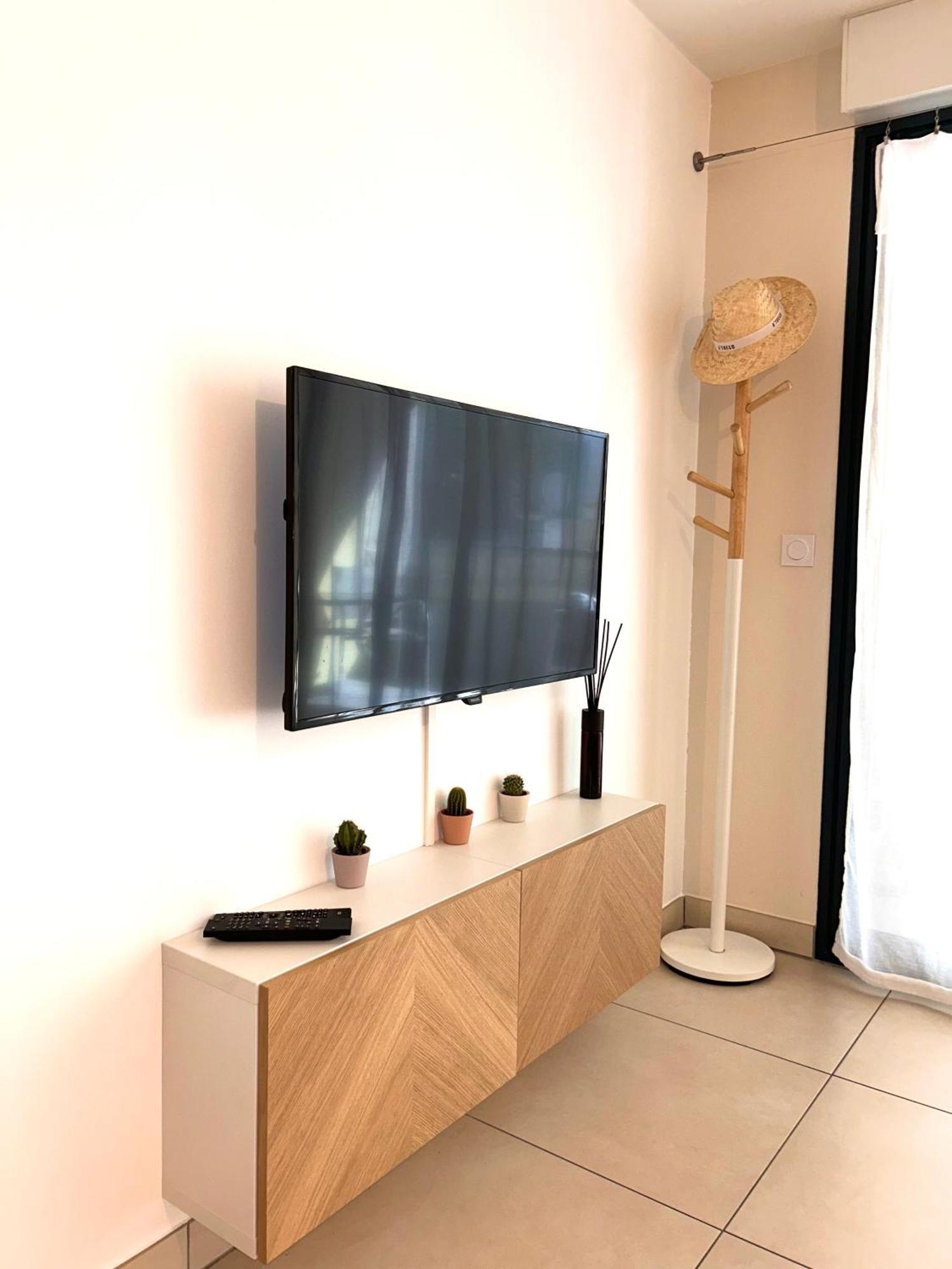 Studio Neuf - Portes De Monaco - Confort - Wifi - Clim エクステリア 写真