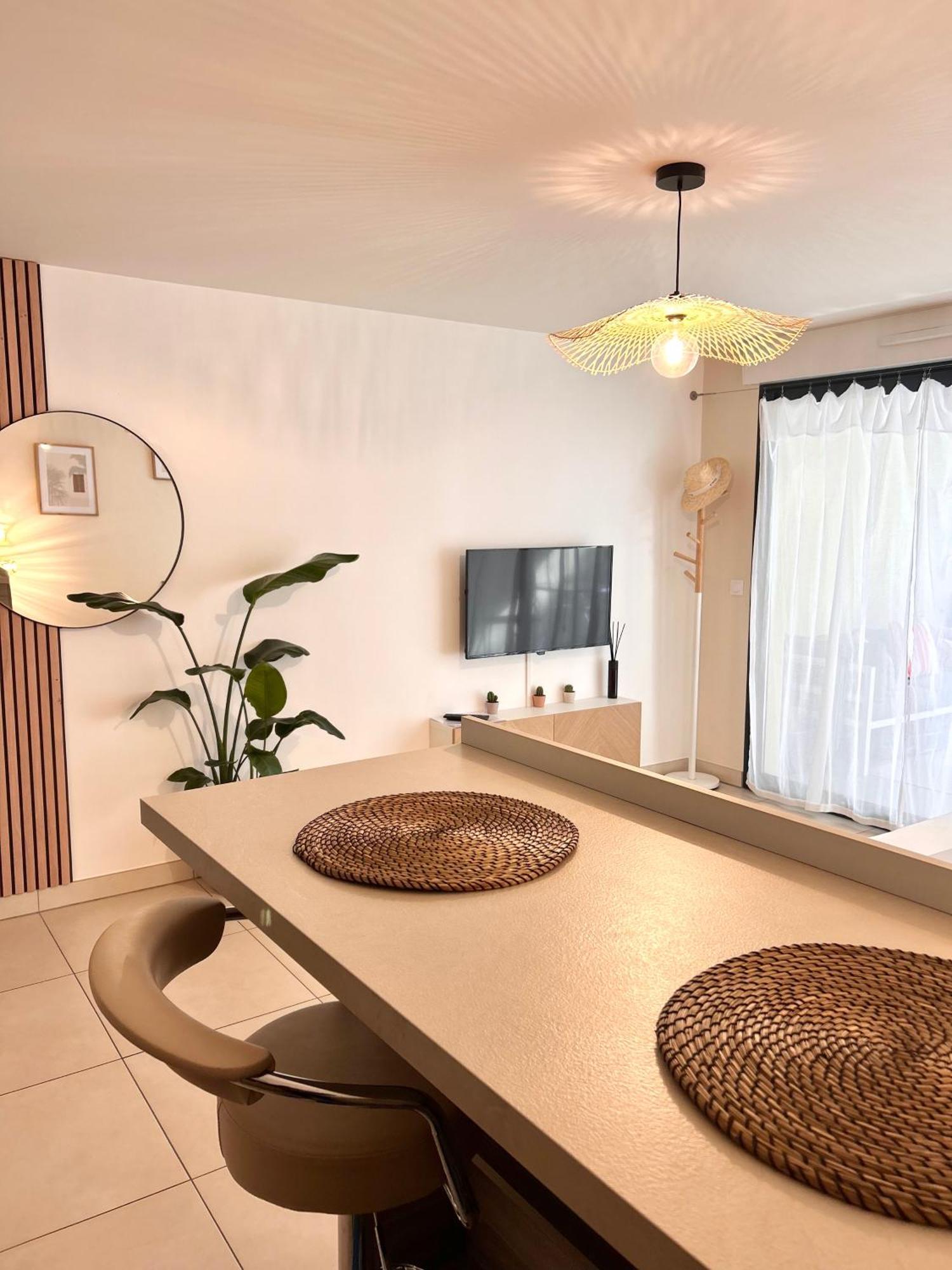 Studio Neuf - Portes De Monaco - Confort - Wifi - Clim エクステリア 写真