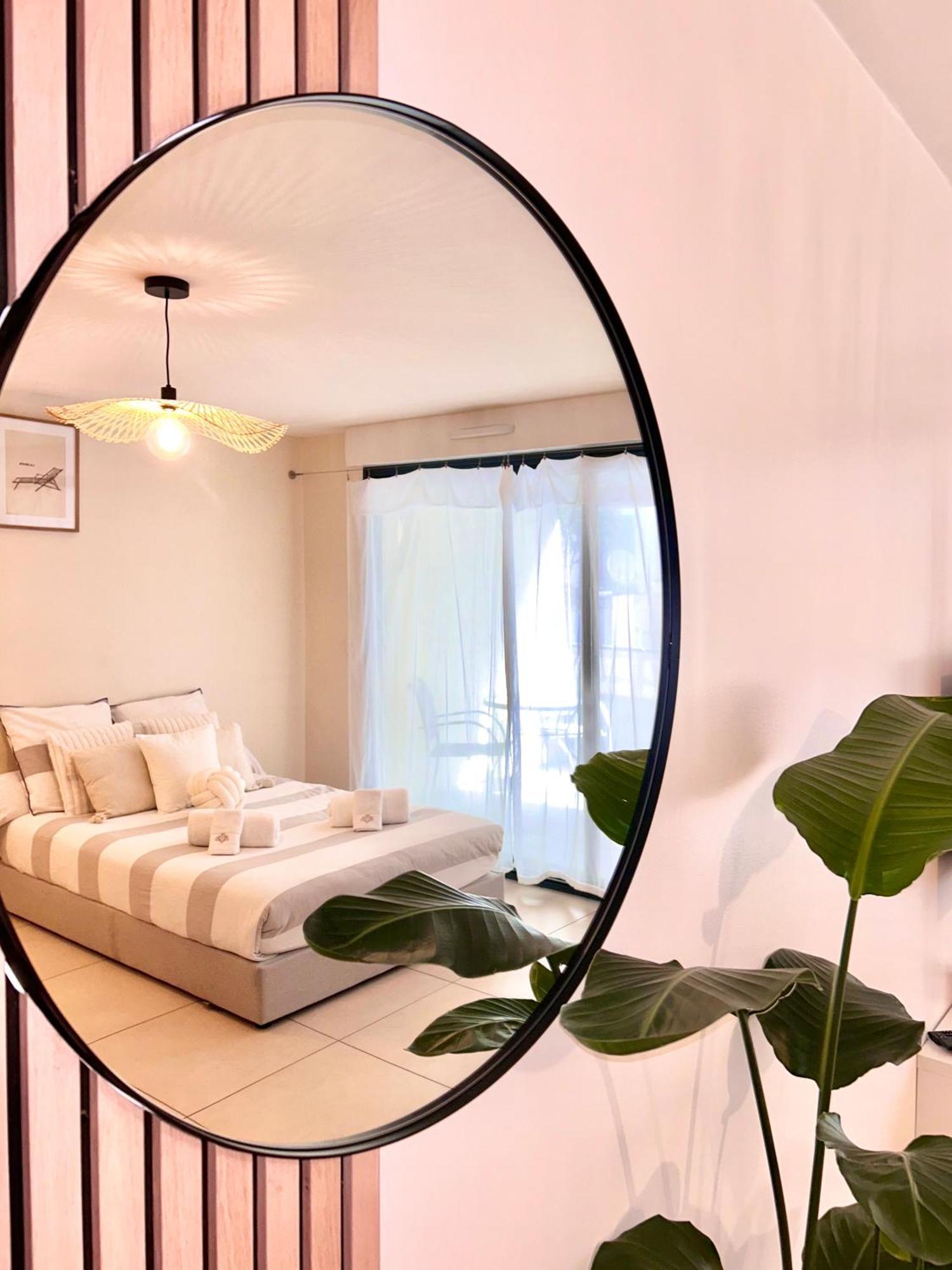 Studio Neuf - Portes De Monaco - Confort - Wifi - Clim エクステリア 写真