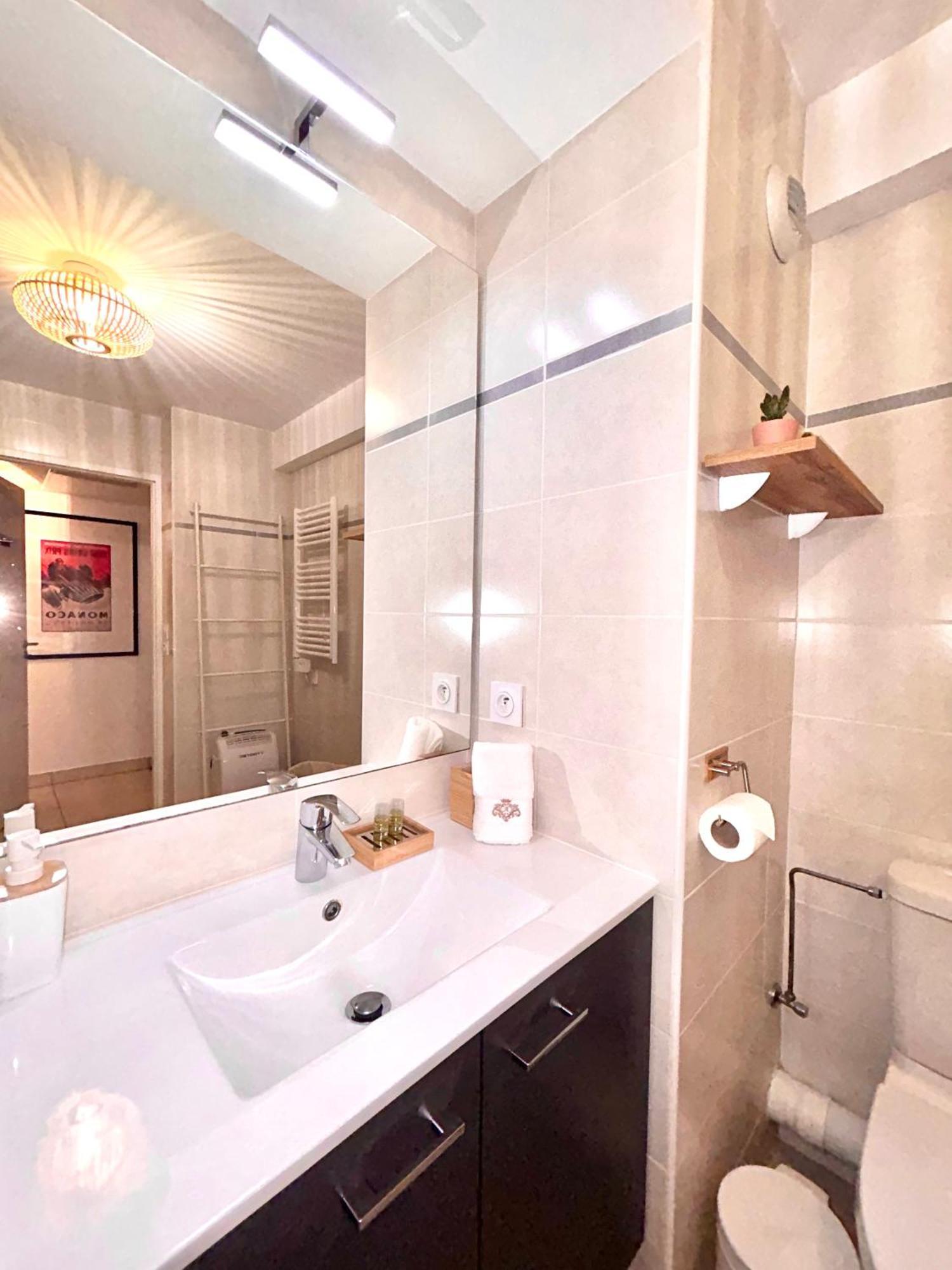 Studio Neuf - Portes De Monaco - Confort - Wifi - Clim エクステリア 写真